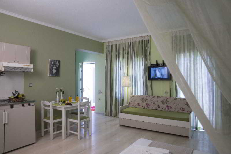 Elia Stalos Apartments Agia Marina المظهر الخارجي الصورة